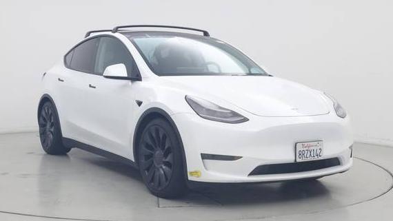 TESLA MODEL Y 2020 5YJYGDEF7LF013949 image